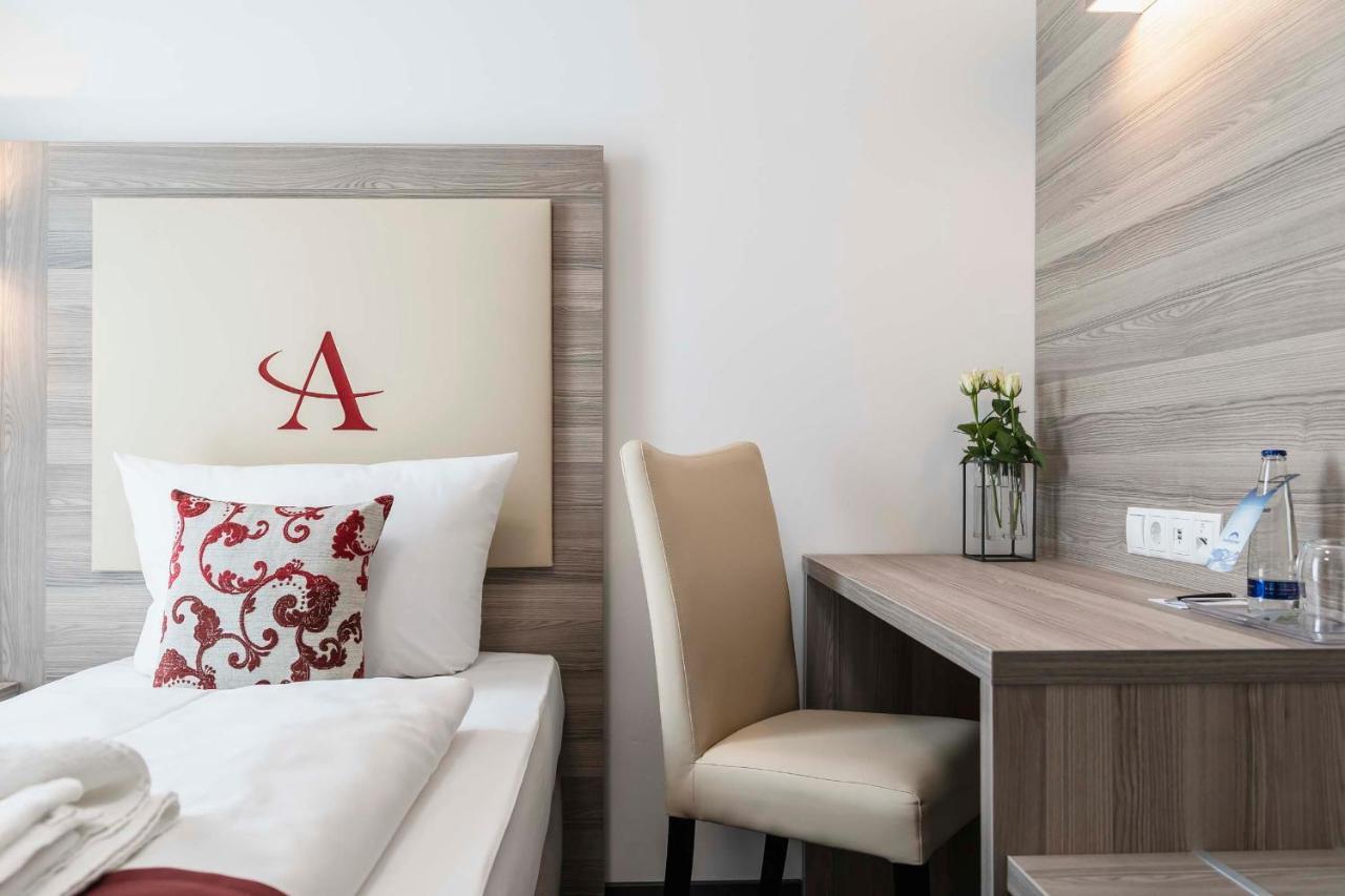 Abasto Hotel Muenchen Feldmoching Экстерьер фото
