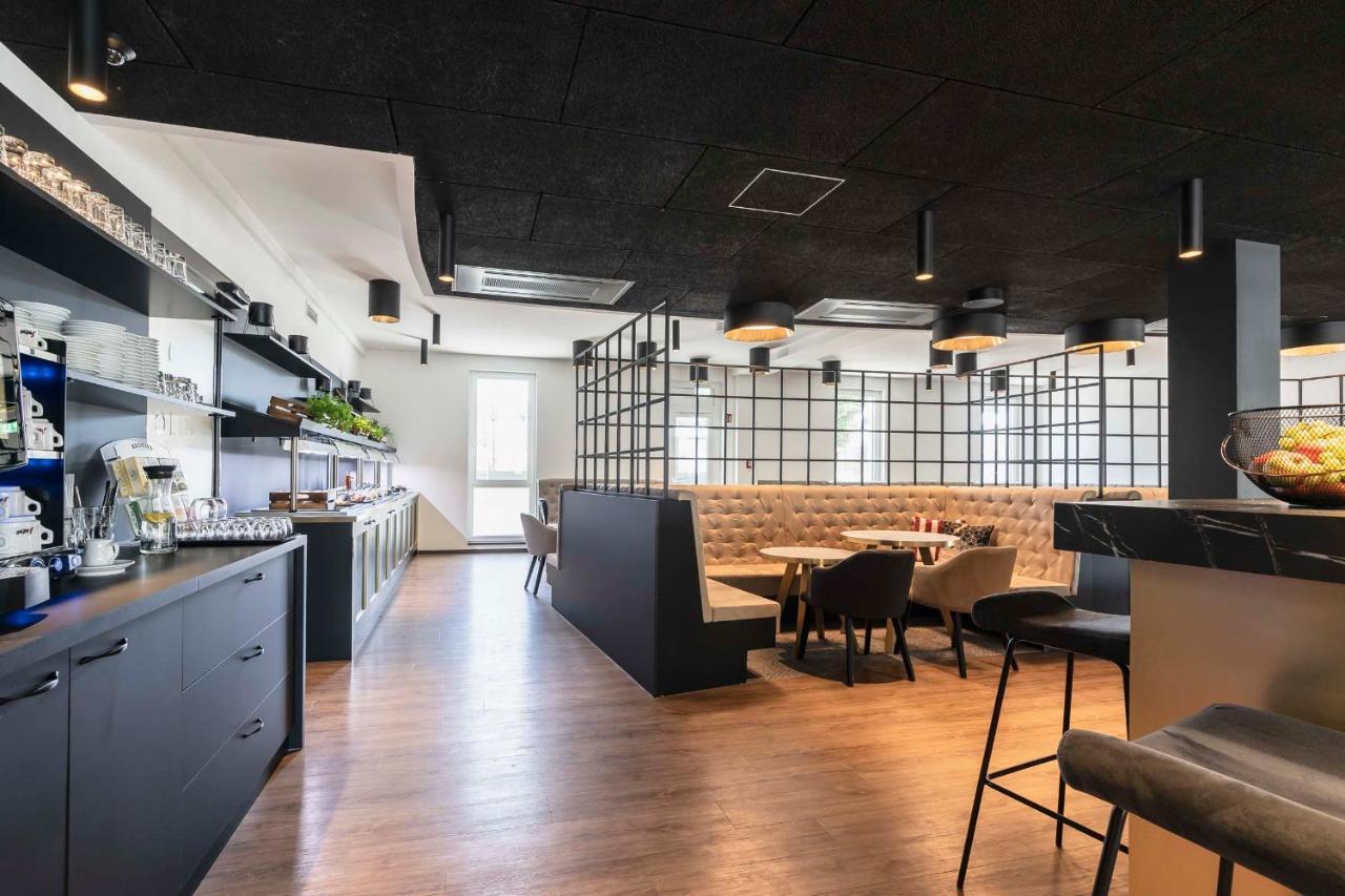 Abasto Hotel Muenchen Feldmoching Экстерьер фото