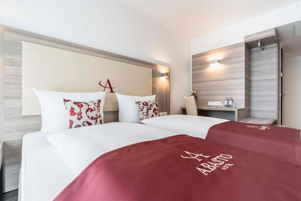 Abasto Hotel Muenchen Feldmoching Экстерьер фото