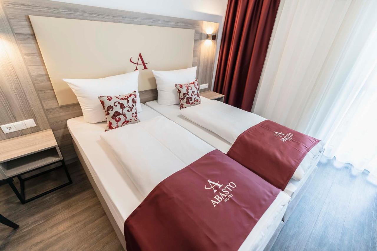 Abasto Hotel Muenchen Feldmoching Экстерьер фото