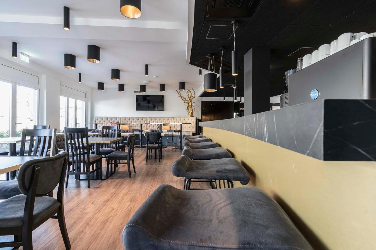 Abasto Hotel Muenchen Feldmoching Экстерьер фото